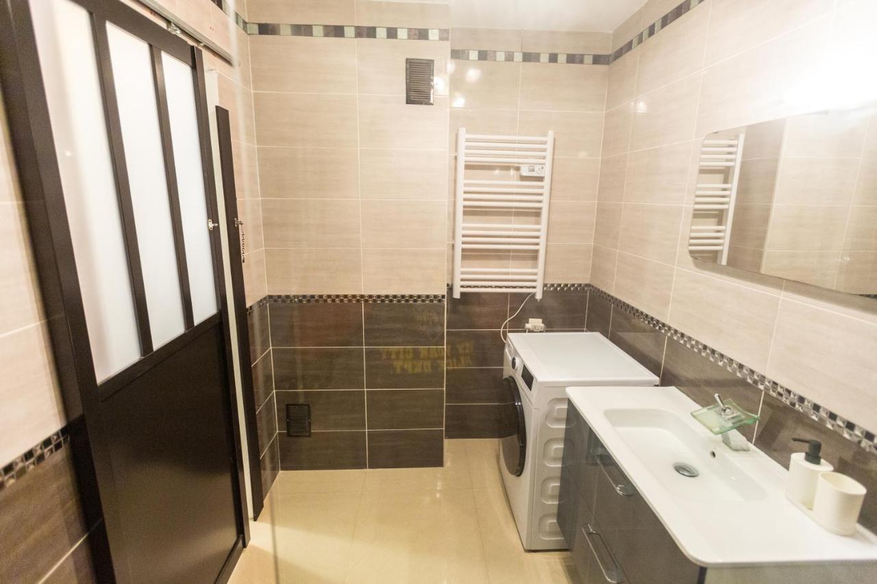 Superbe T4 Renove Spacieux Avec Stationnement Libre Et Gratuit Lejlighed Marseille Eksteriør billede