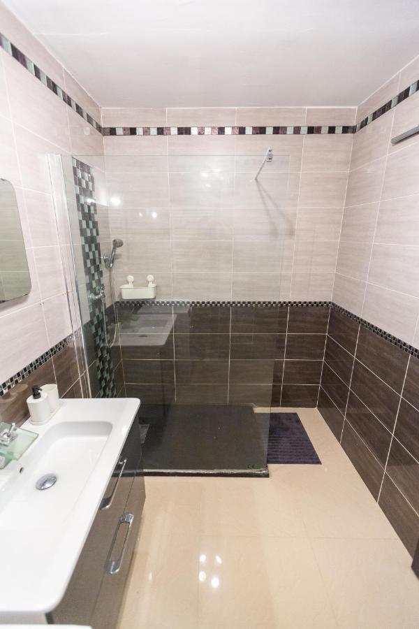 Superbe T4 Renove Spacieux Avec Stationnement Libre Et Gratuit Lejlighed Marseille Eksteriør billede