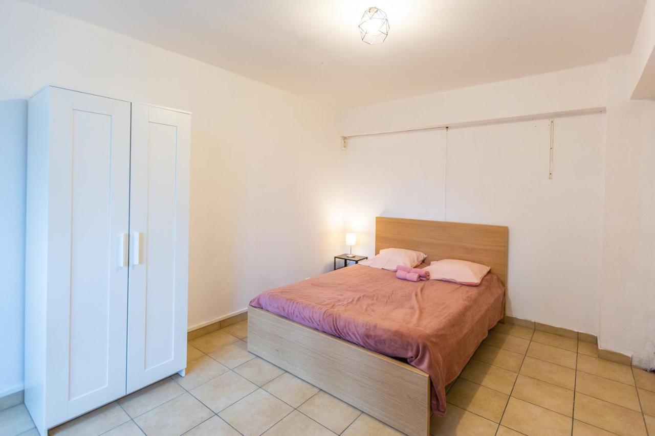 Superbe T4 Renove Spacieux Avec Stationnement Libre Et Gratuit Lejlighed Marseille Eksteriør billede